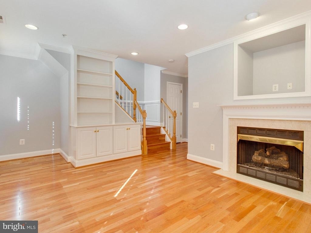 25 Alexander Street - Photo 22