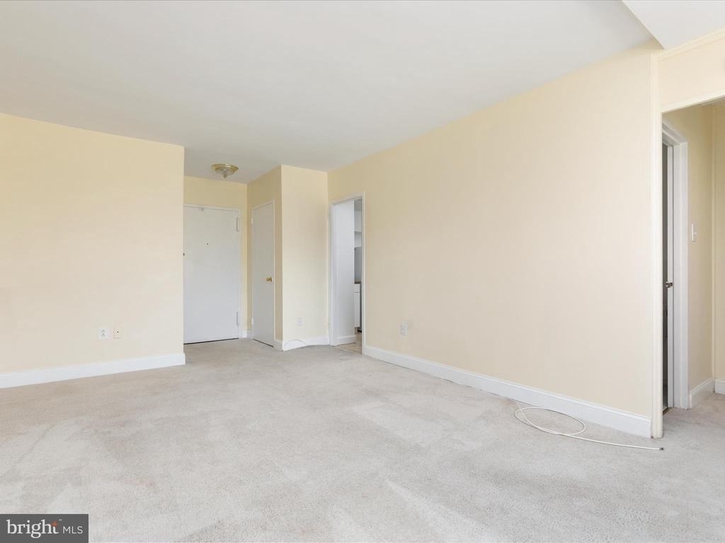1111 Arlington Boulevard - Photo 8