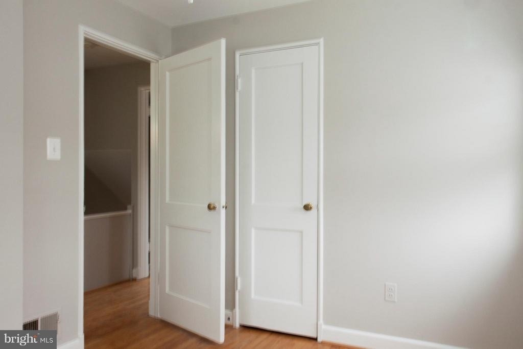 5627 8th Street S - Photo 28