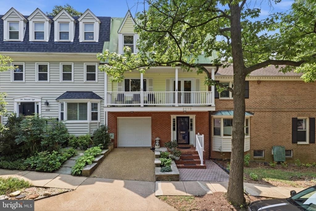 2010 N Brandywine Street - Photo 2