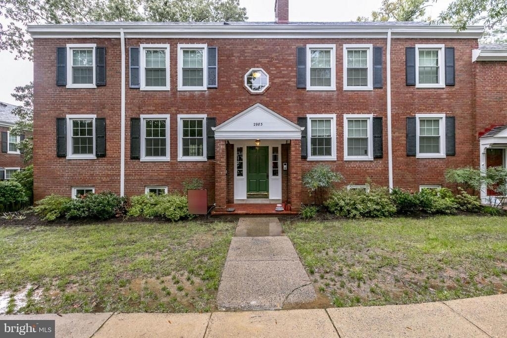 2983 Columbus Street - Photo 2