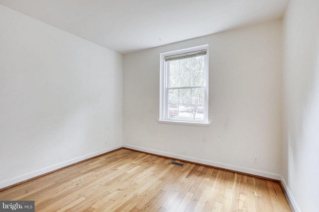 2983 Columbus Street - Photo 14