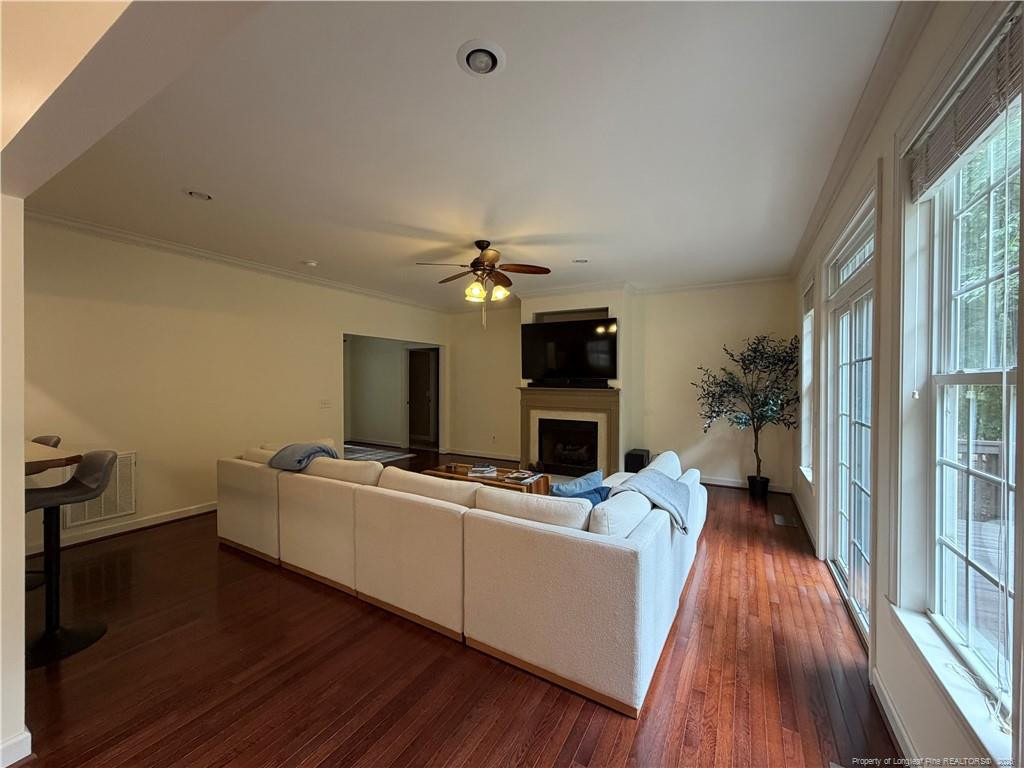 10 Grayson Place - Photo 2