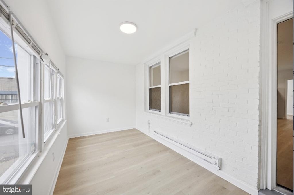 1101 S Peach Street - Photo 0