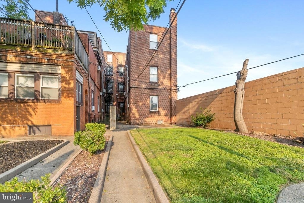 1326 S Broad Street - Photo 27