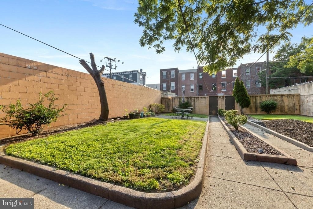 1326 S Broad Street - Photo 25