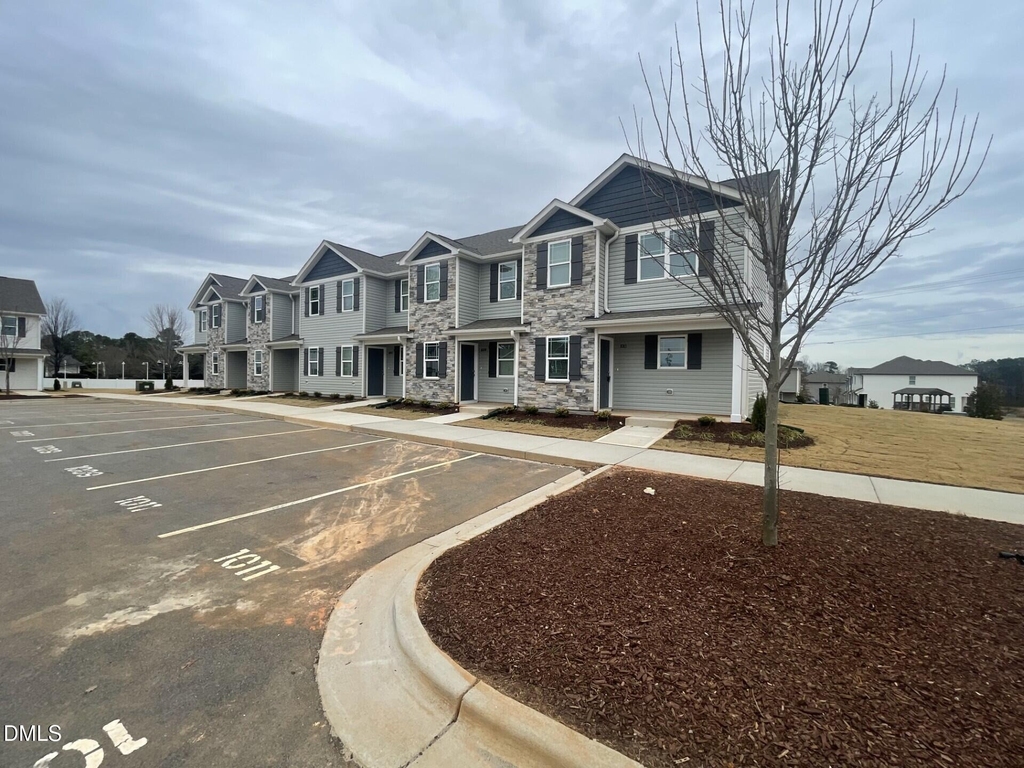 1007 Peony Lane - Photo 14