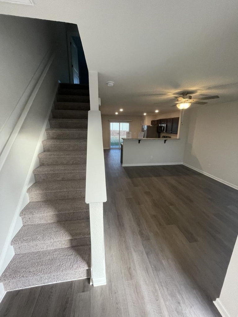 1022 Peony Lane - Photo 5