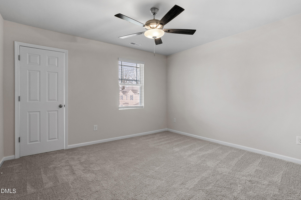 1025 Peony Lane - Photo 15