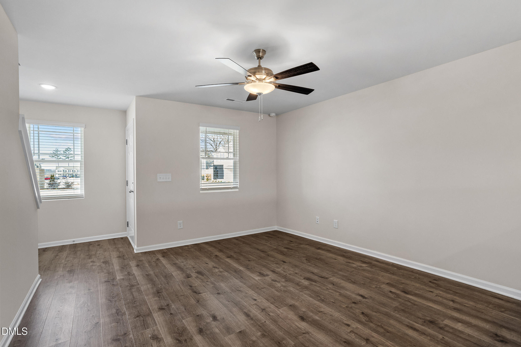 1025 Peony Lane - Photo 3