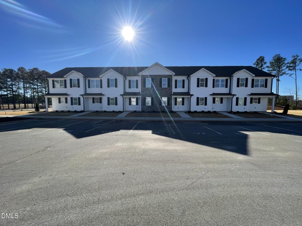 1023 Peony Lane - Photo 1