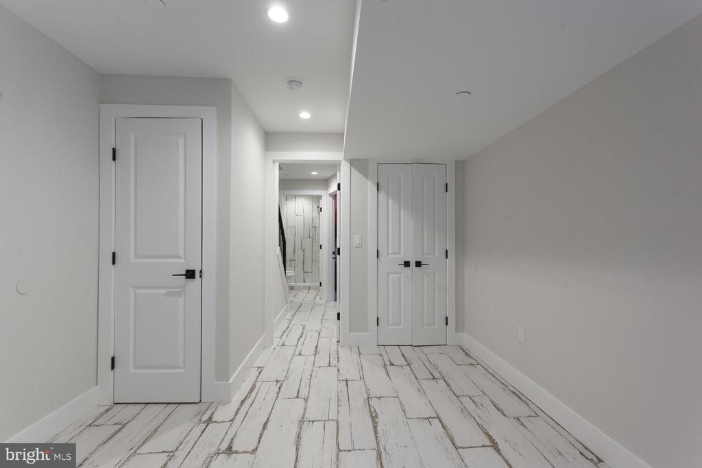 5126 Malcolm Street - Photo 15