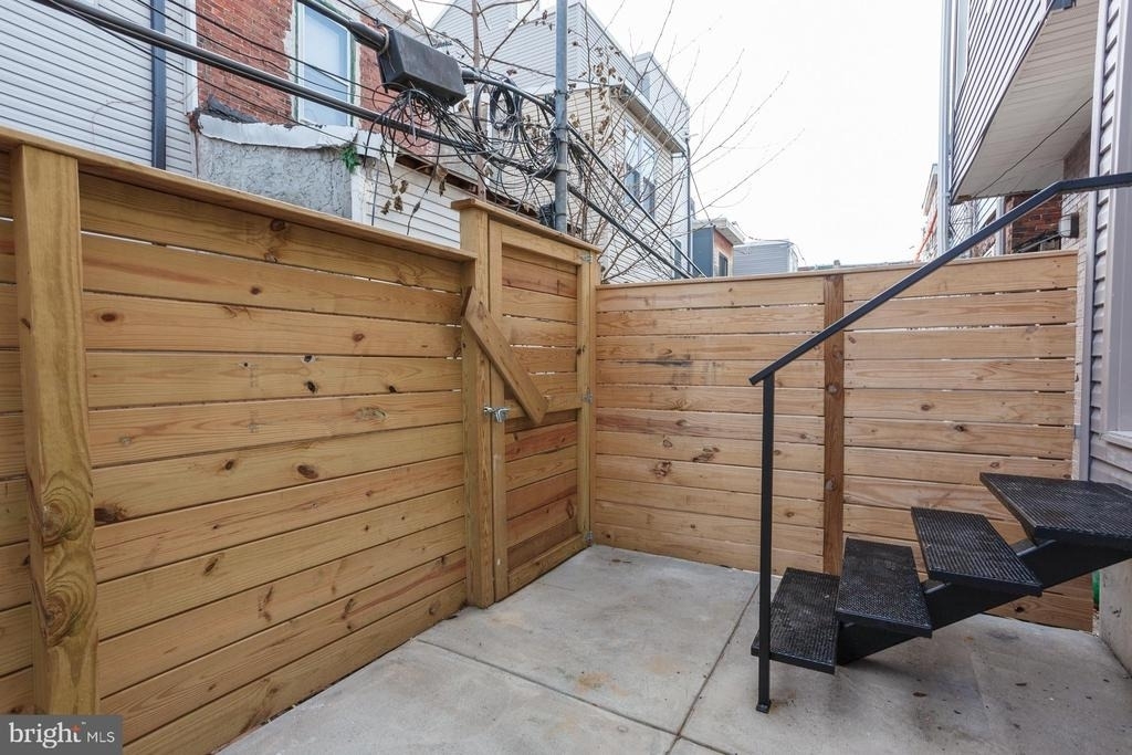 5126 Malcolm Street - Photo 18