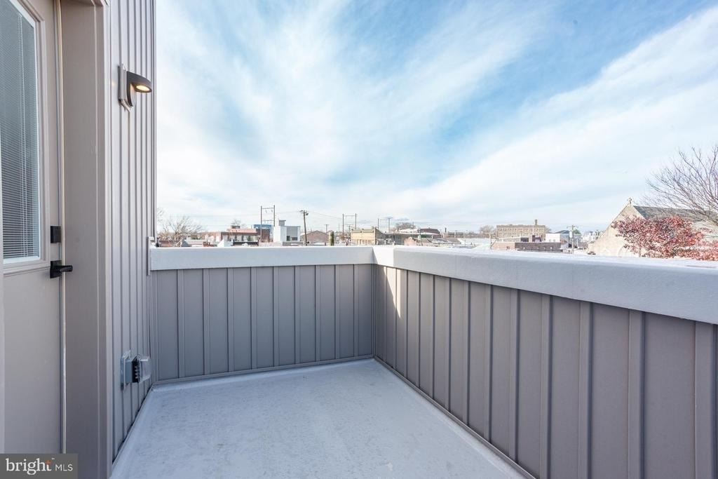 5126 Malcolm Street - Photo 17