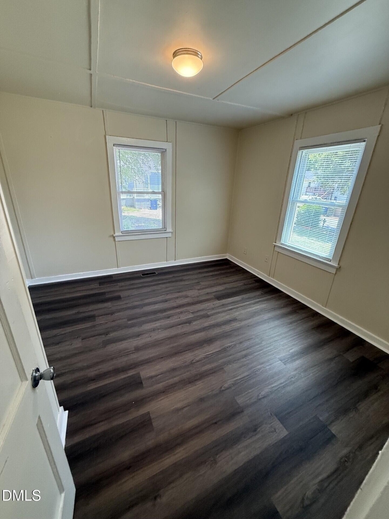 663 Coleman Street - Photo 5