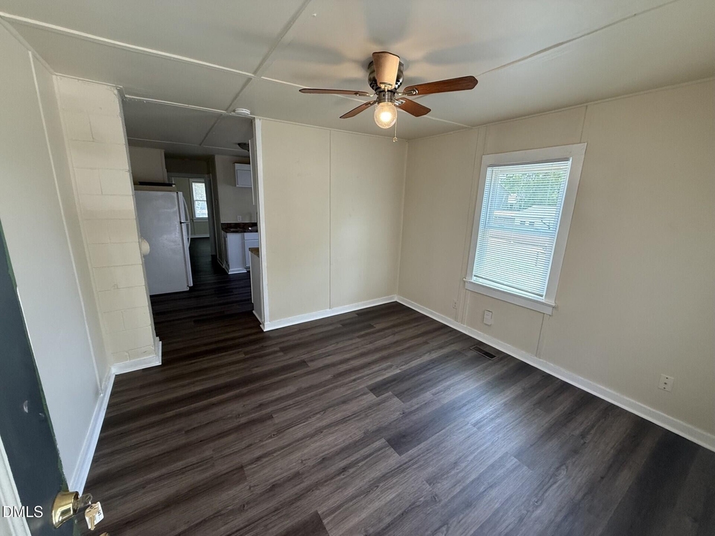 663 Coleman Street - Photo 2