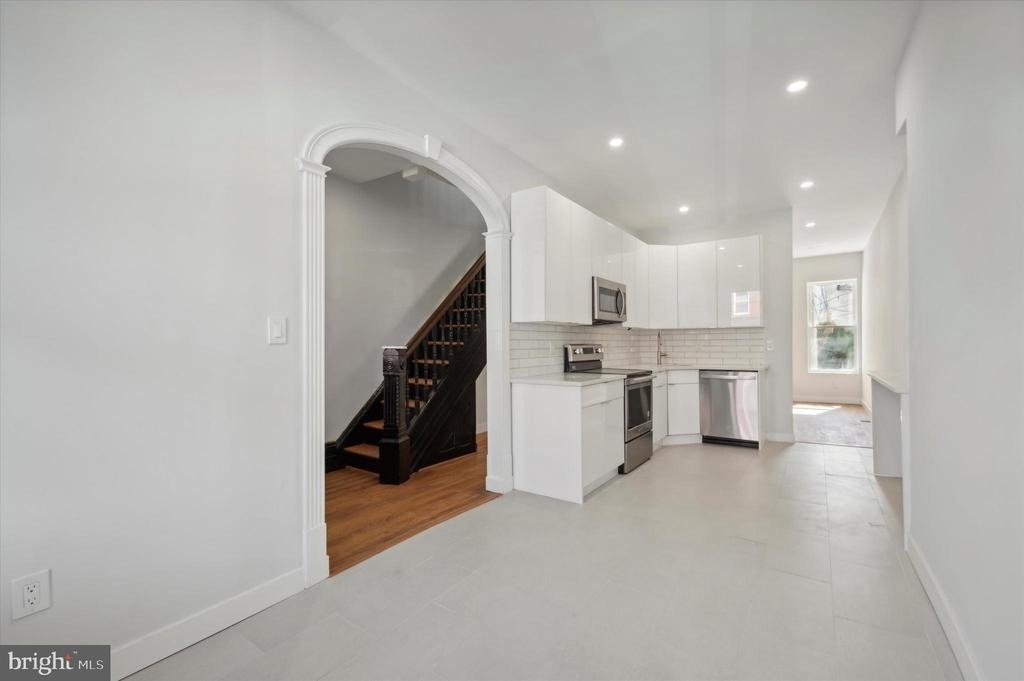647 N 33rd Street - Photo 1