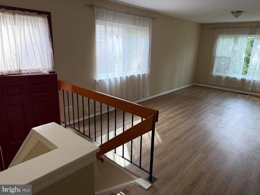 9388 Neil Road - Photo 8
