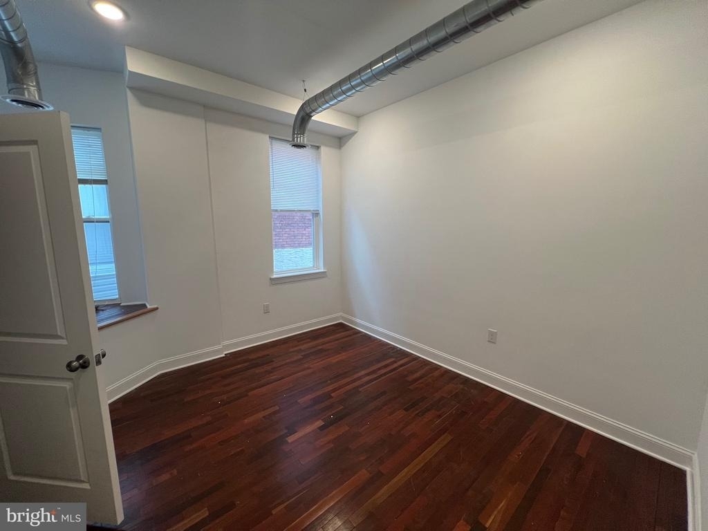 3228 W Diamond Street - Photo 5
