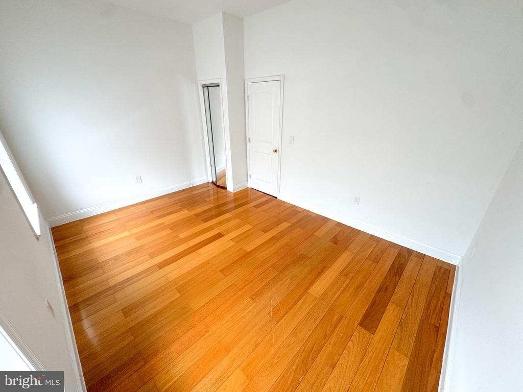 2329 S 15th Street - Photo 4