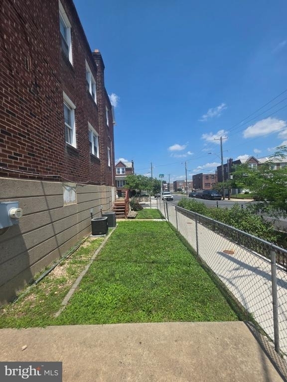 4344 Vista Street - Photo 2