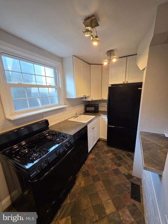878 N Taylor Street - Photo 13