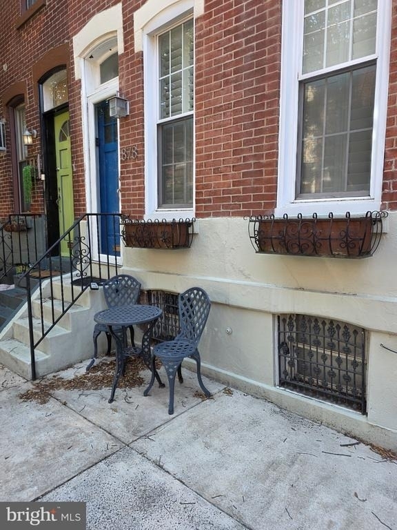 878 N Taylor Street - Photo 5