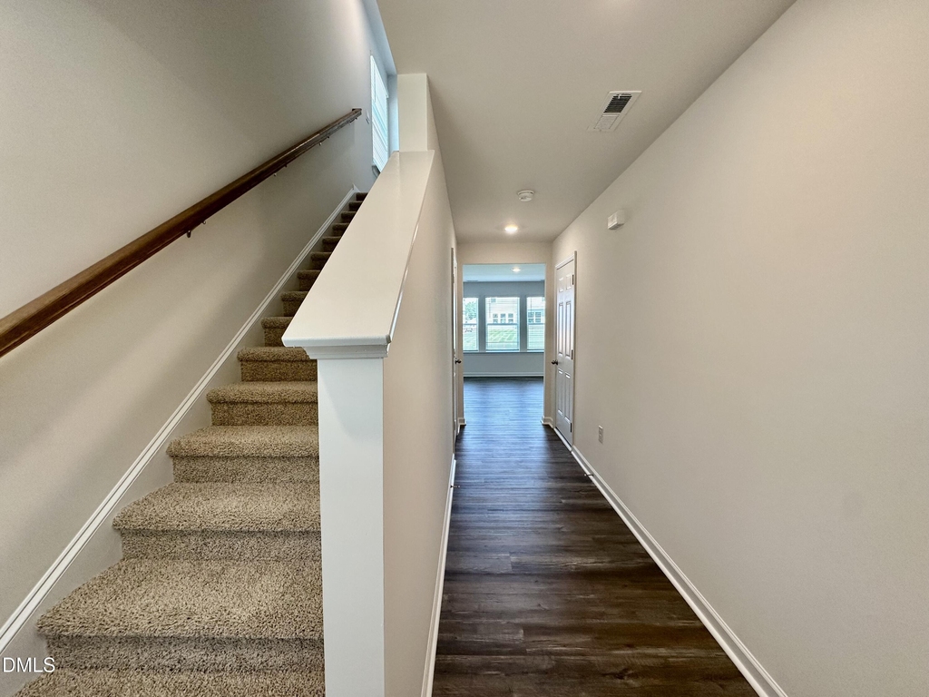 258 Bay Laurel Drive - Photo 2