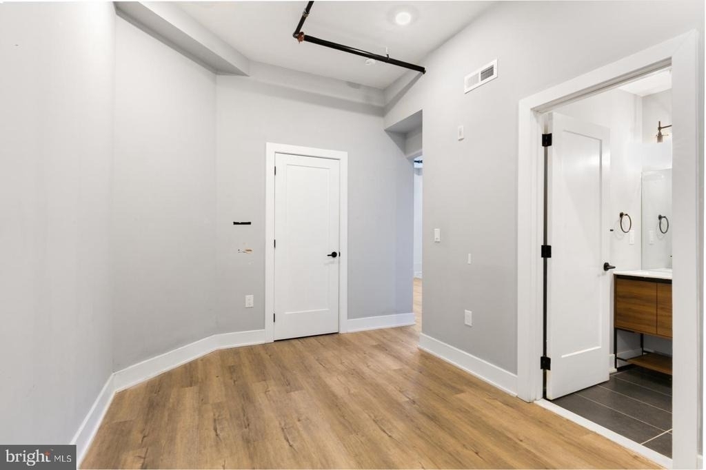 3965 Lancaster Avenue - Photo 8