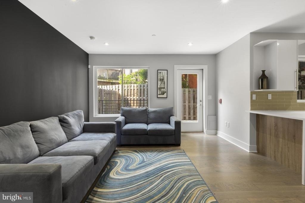1526 Ridge Avenue - Photo 1