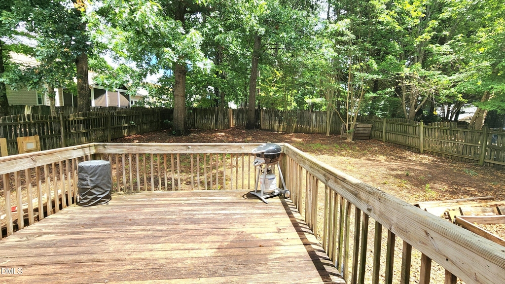 9017 Erinsbrook Drive - Photo 6