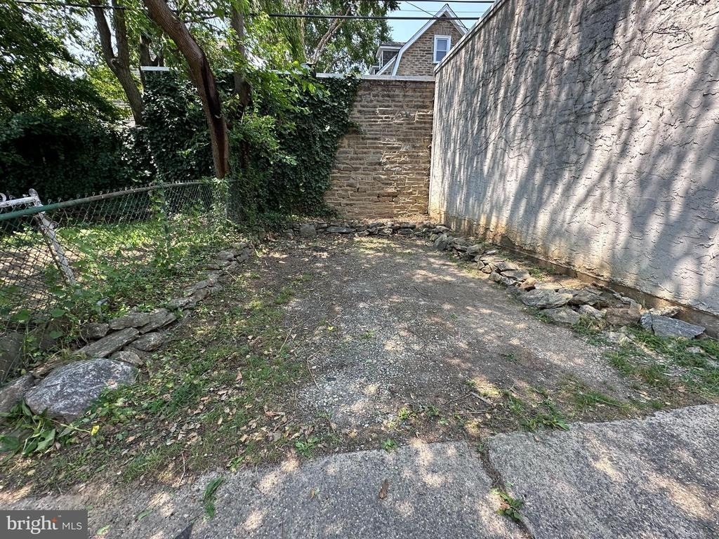 3323 Tilden Street - Photo 3