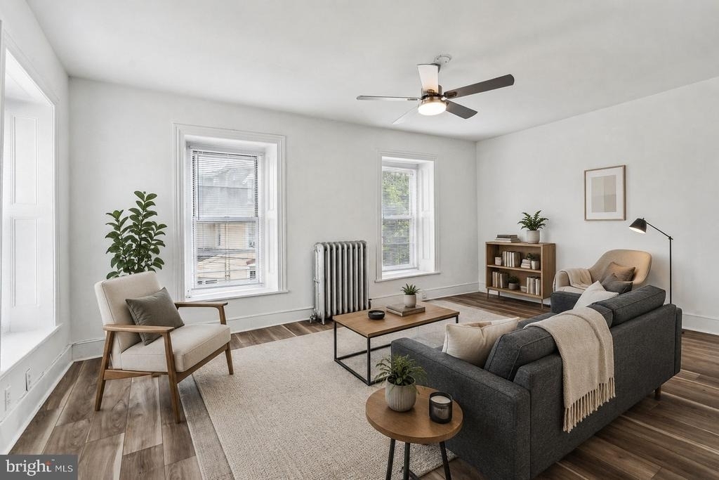 270 Dupont Street - Photo 13