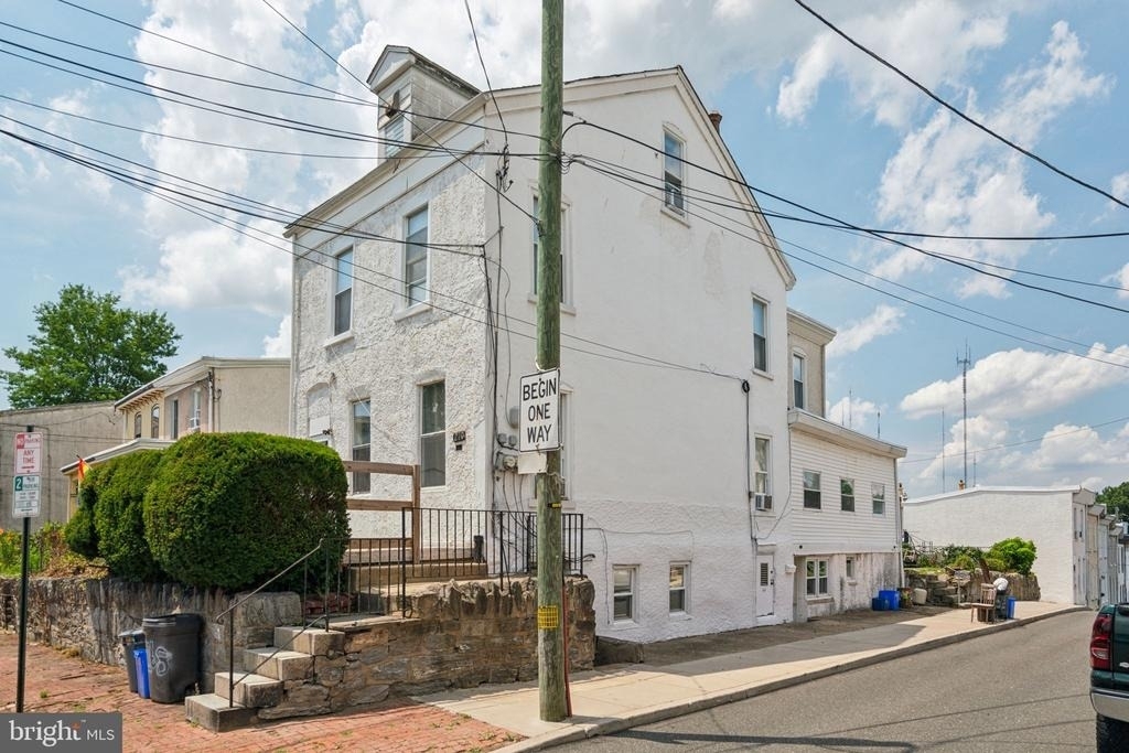 270 Dupont Street - Photo 0