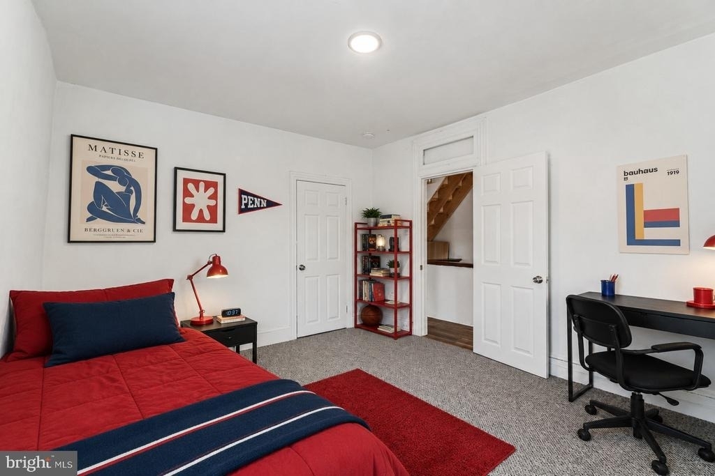 270 Dupont Street - Photo 6