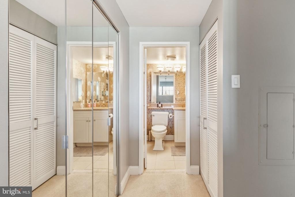 2429 Locust Street - Photo 30