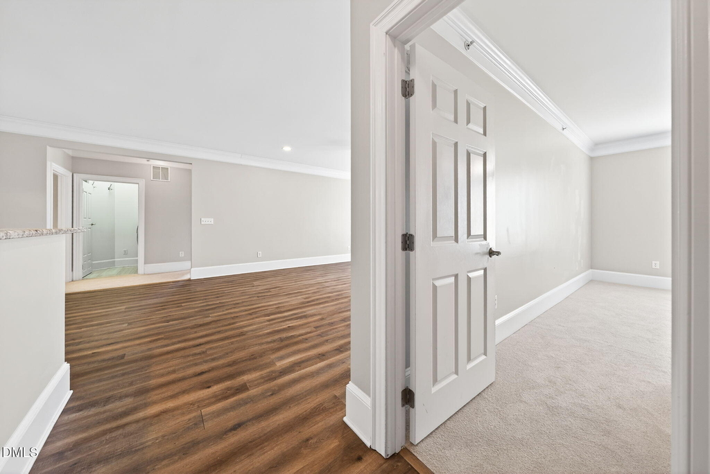 423 Waterford Lake Drive - Photo 5