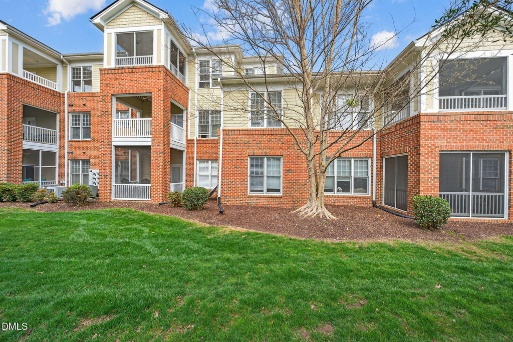 423 Waterford Lake Drive - Photo 40