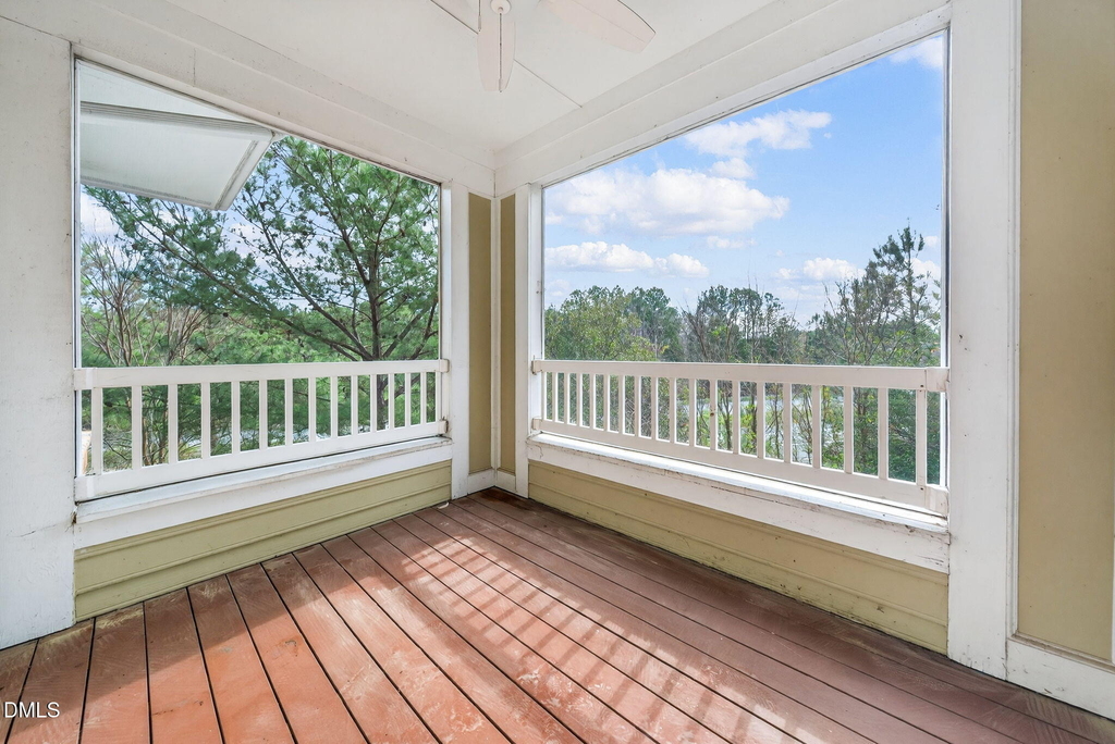 423 Waterford Lake Drive - Photo 18