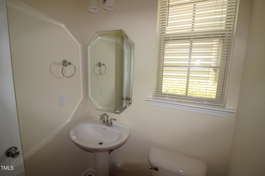 309 Windy Peak Loop - Photo 10