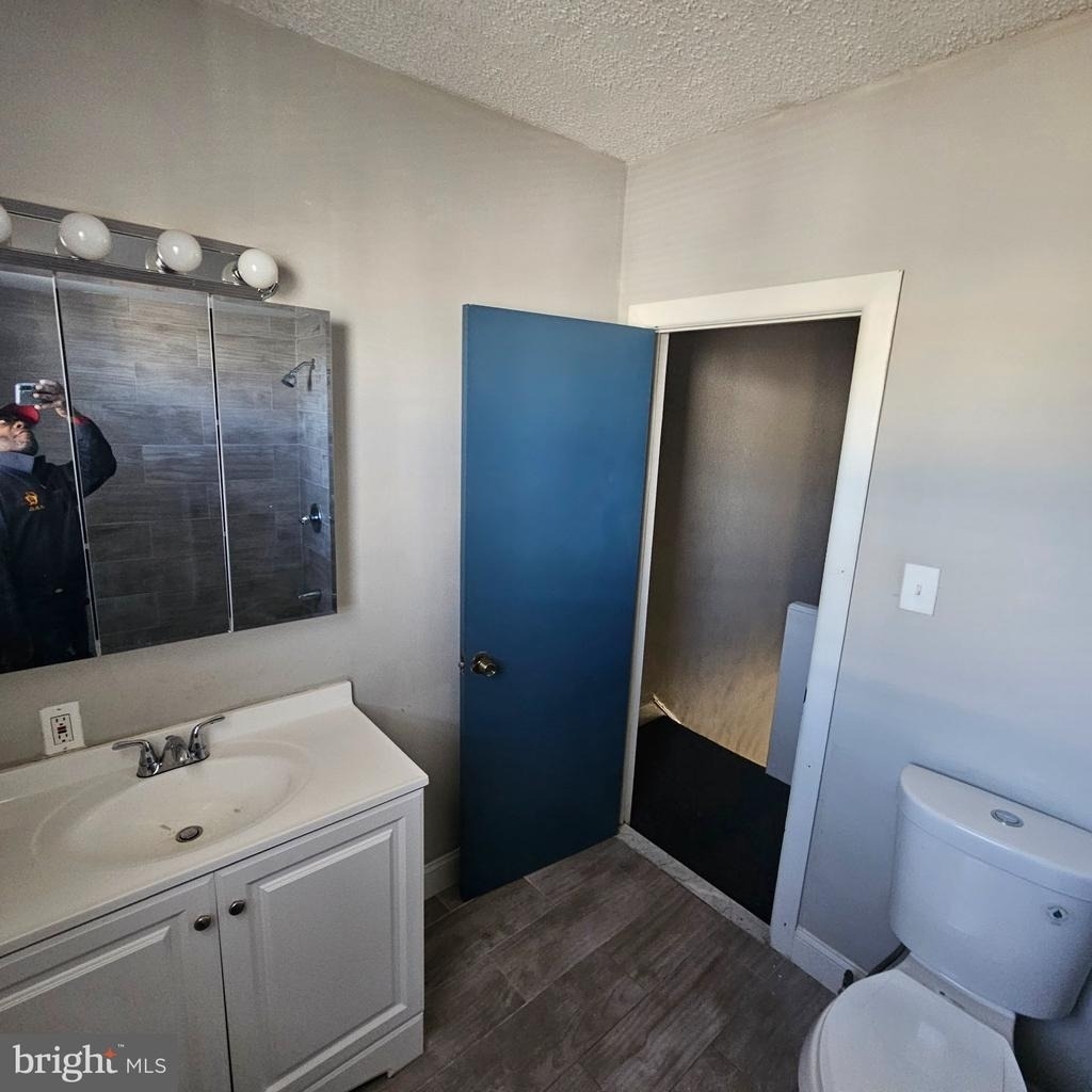 3963 3963 Wyalusing Avenue - Photo 6