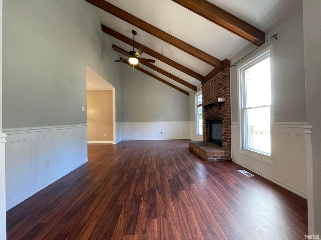 200 Glen Bonnie Lane - Photo 2