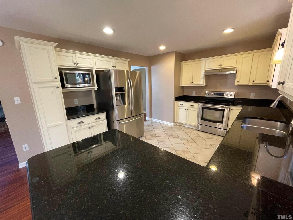200 Glen Bonnie Lane - Photo 12