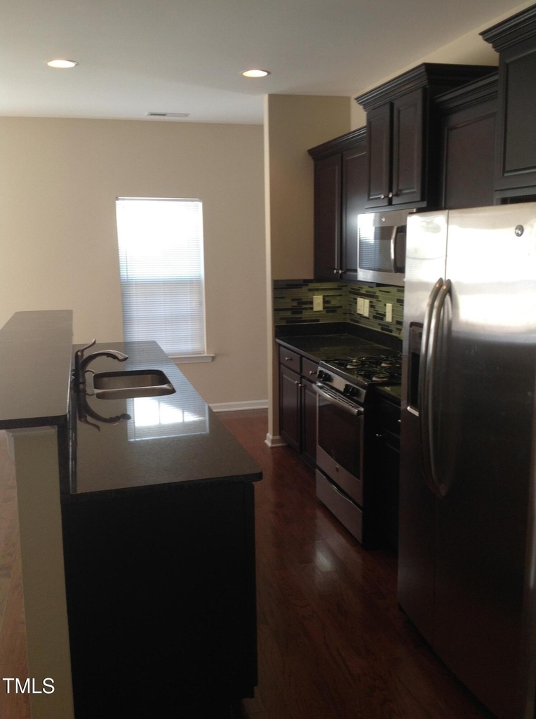 933 Ileagnes Road - Photo 5