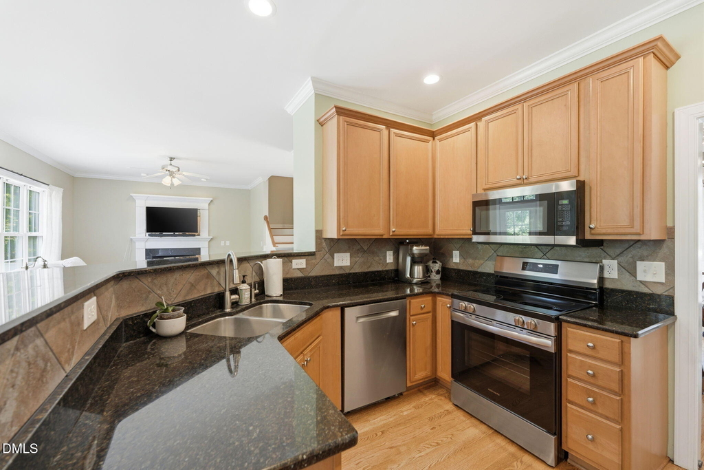 5816 Acorn Knoll Place - Photo 7