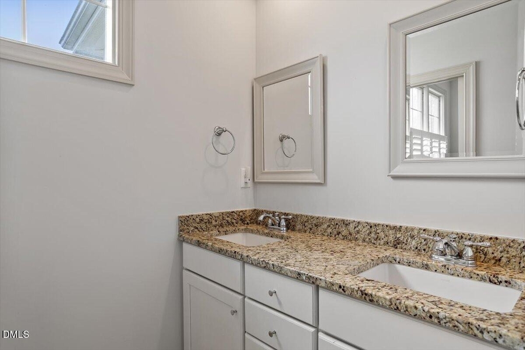 405 Jewell Drive - Photo 33