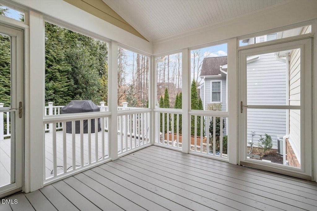405 Jewell Drive - Photo 12