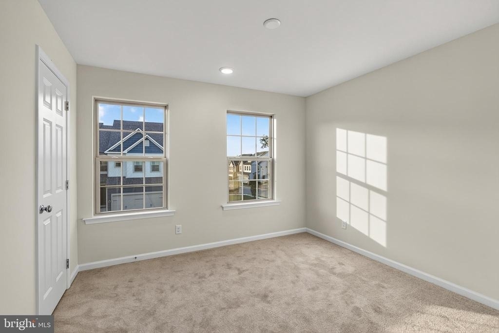 302 Milton Stamp Drive - Photo 31