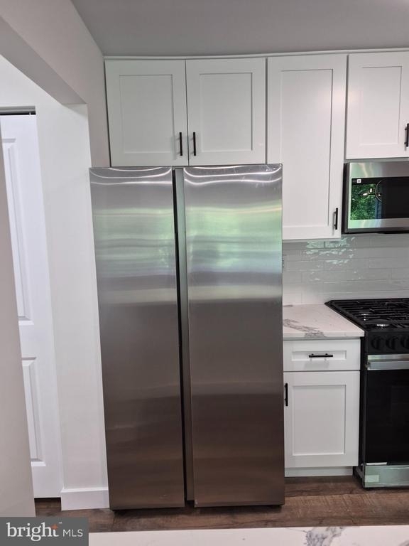 812 Diamond Drive - Photo 2
