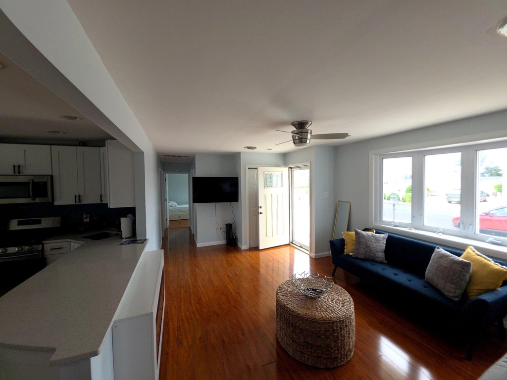 129 E Raritan Drive - Photo 7